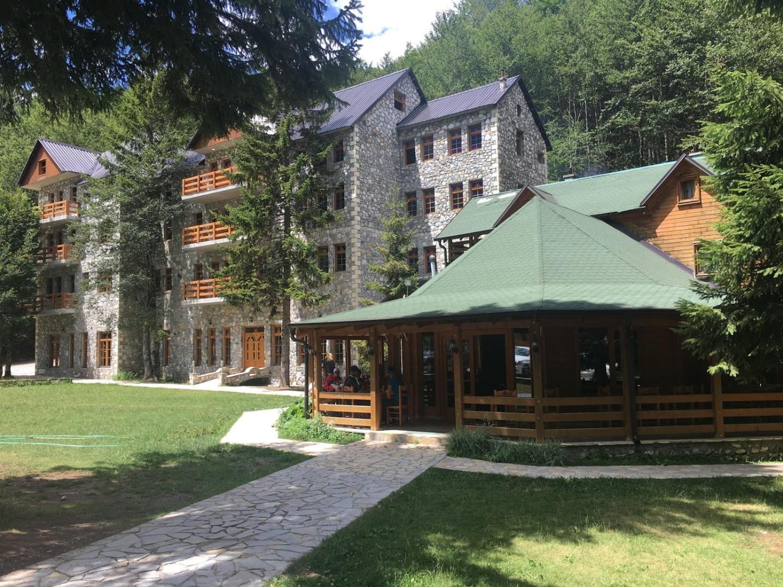 Fusha E Gjes Hotel Валбона Экстерьер фото